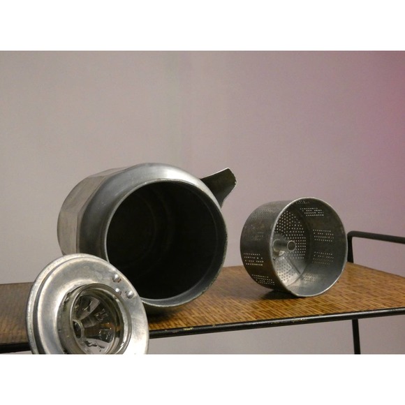 Vintage Pyrex Aluminum Coffee Pot With Wooden Handle & Glass Top *Please Read* - Picture 4 of 8